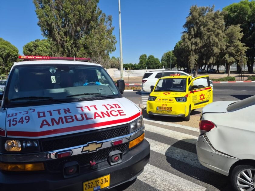 אשדוד: בן 60 רוכב קורקינט חשמלי נפצע בינוני בתאונת דרכים